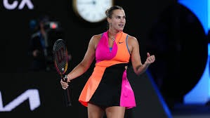 看台视角看杜兰特准绝杀，现场球迷沸腾欢呼